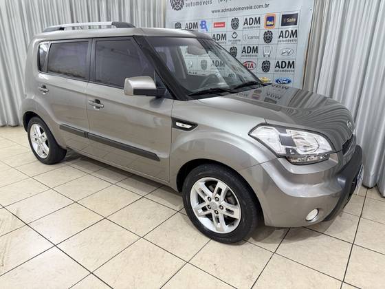 KIA SOUL 1.6 EX 16V GASOLINA 4P AUTOMÁTICO KIA SOUL 1.6 EX 16V GASOLINA 4P AUTOMÁTICO